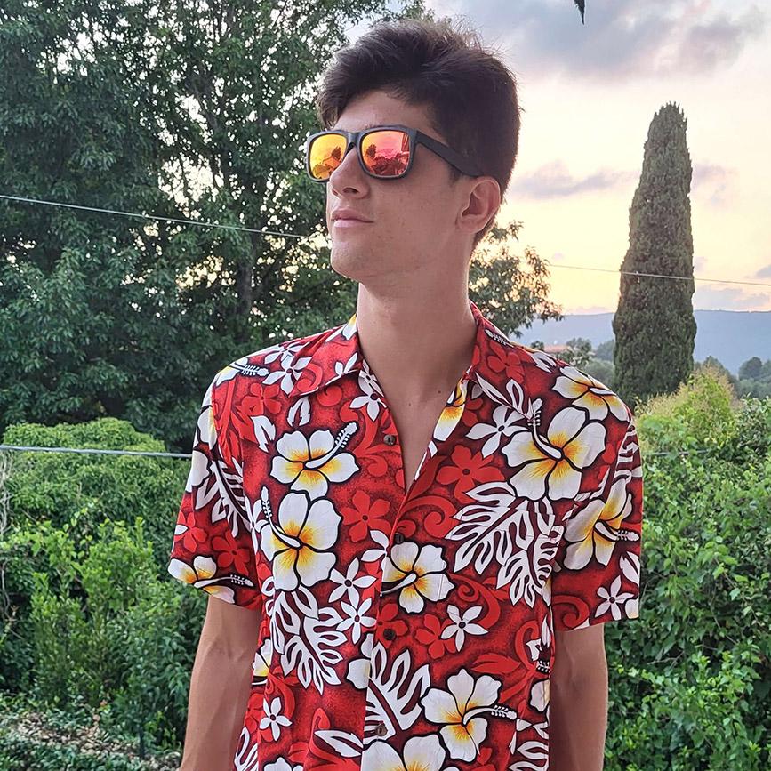 Lorenzo Moni in Hawaiian shirt